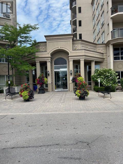403 - 2 MAISON PARC COURT, Vaughan, Ontario