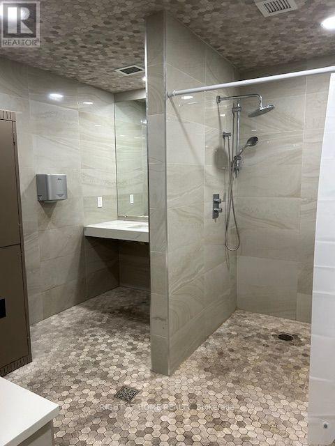 403 - 2 Maison Parc Court, Vaughan, Ontario  L4J 9K4 - Photo 16 - N13726360