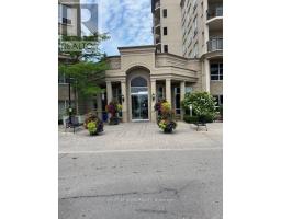 403 - 2 MAISON PARC COURT, Vaughan, Ontario