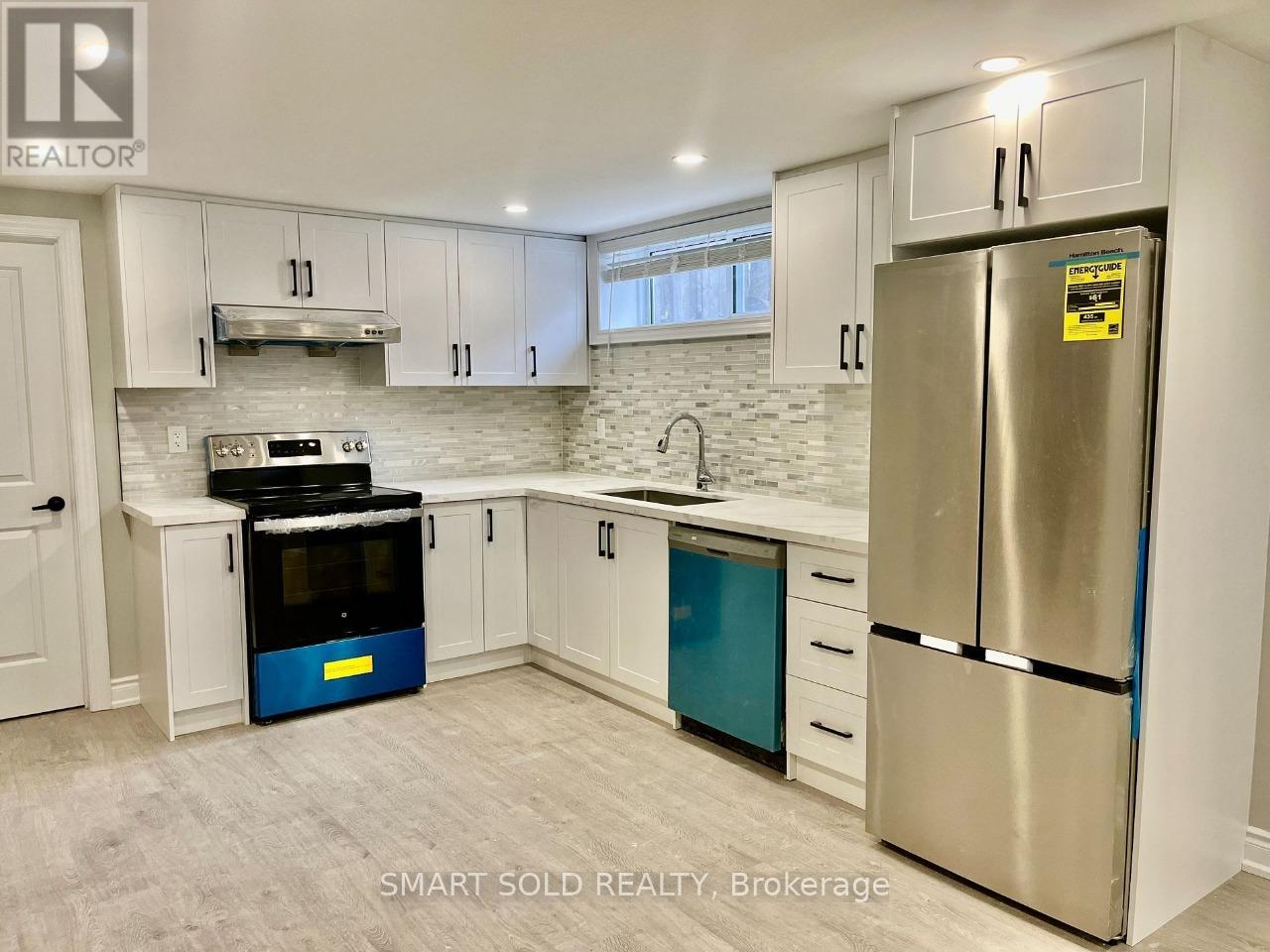 Lower - 228 Silverbirch Drive, Newmarket, Ontario  L3Y 2Z5 - Photo 2 - N13726374