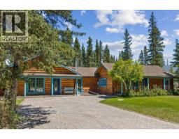 4 Pine Avenue, Bragg Creek, Alberta