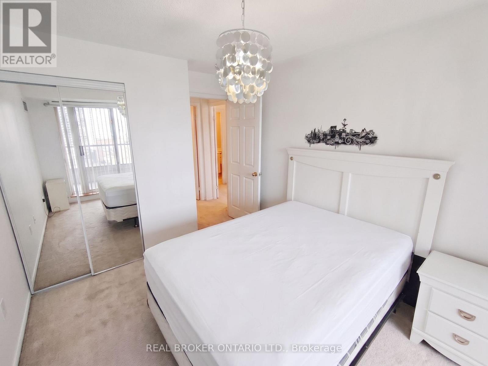 1908 - 909 Bay Street, Toronto, Ontario  M5S 3G2 - Photo 13 - C13726378