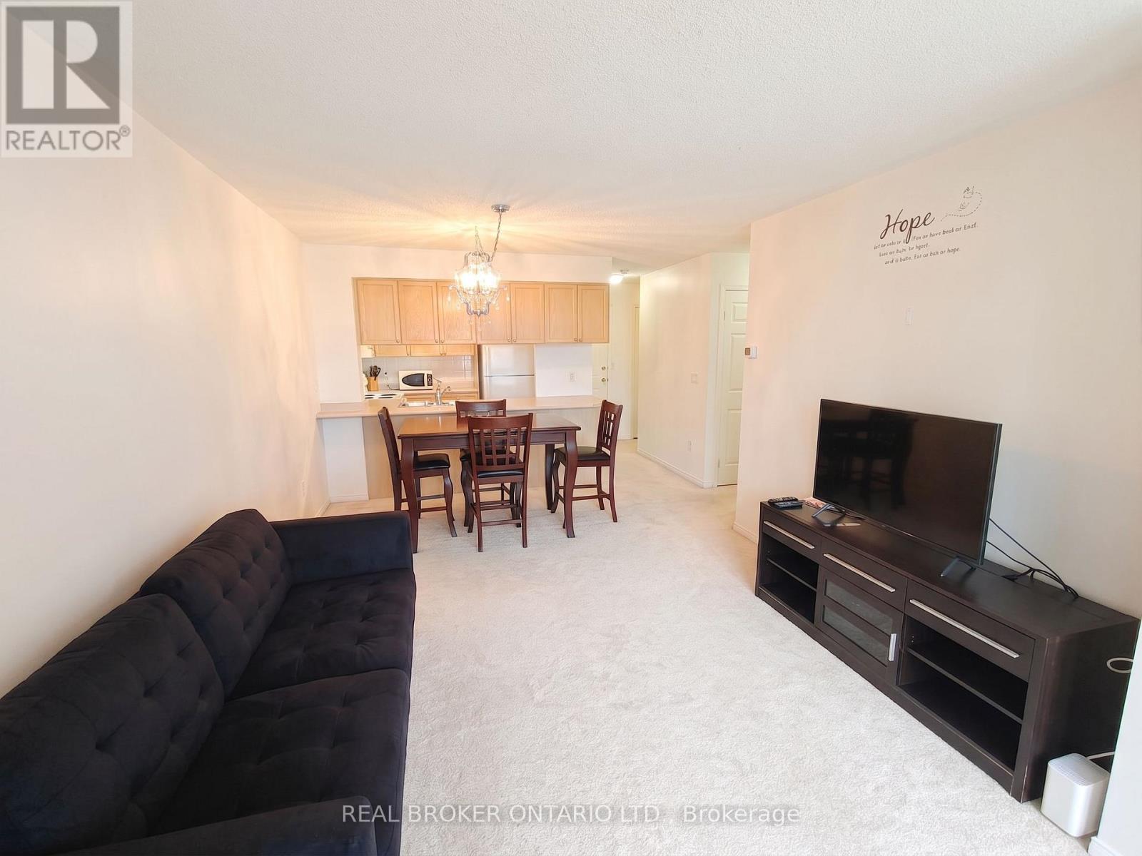 1908 - 909 Bay Street, Toronto, Ontario  M5S 3G2 - Photo 4 - C13726378