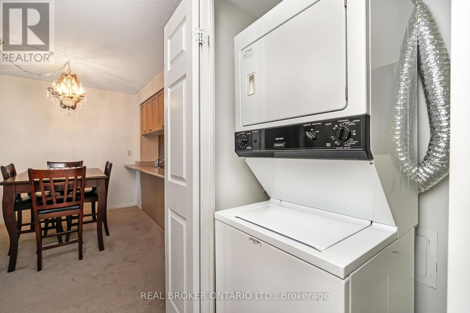 1908 - 909 Bay Street, Toronto, Ontario  M5S 3G2 - Photo 7 - C13726378