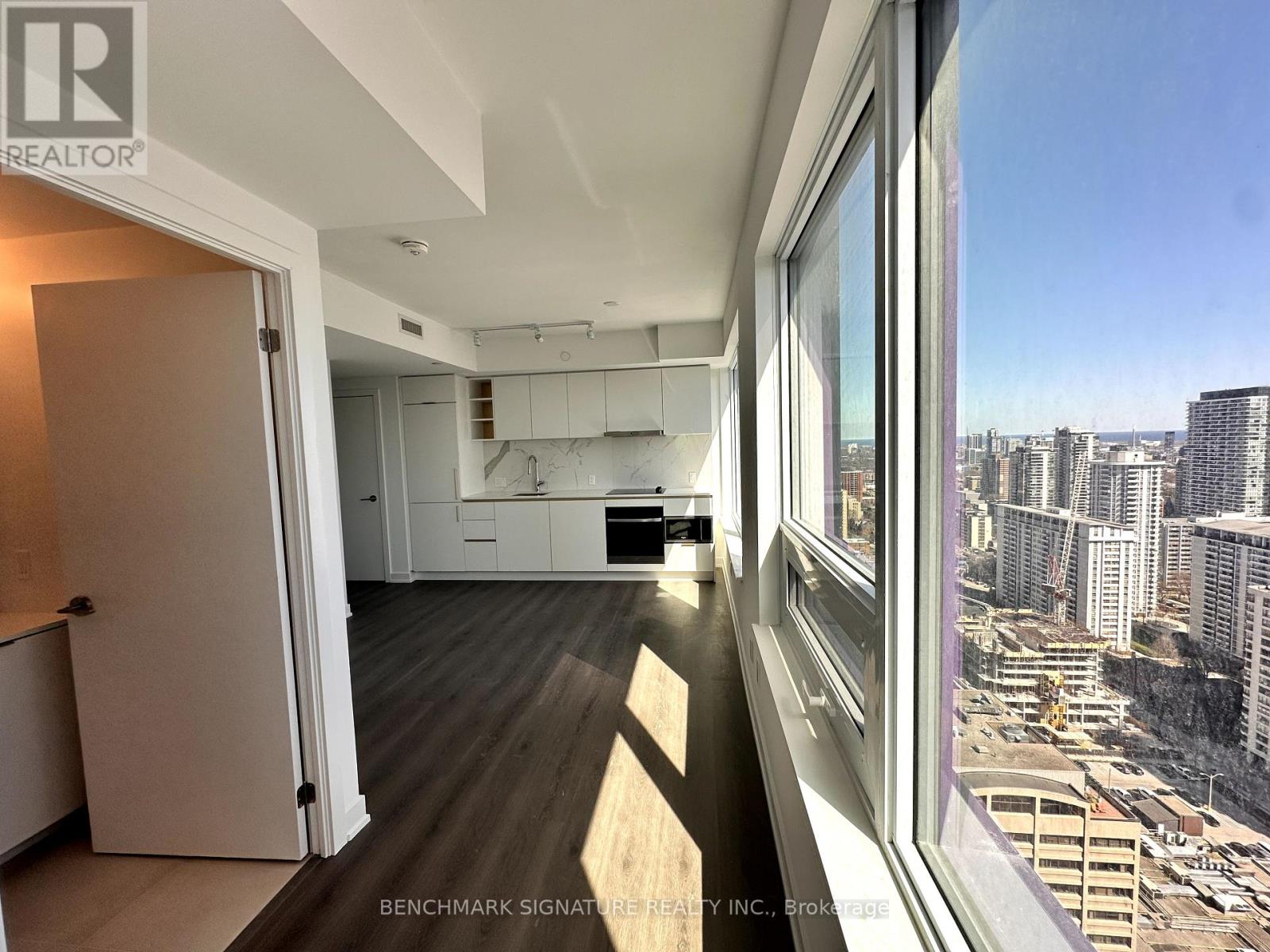 3515 - 8 Wellesley Street W, Toronto, Ontario  M4Y 0J5 - Photo 2 - C13726382