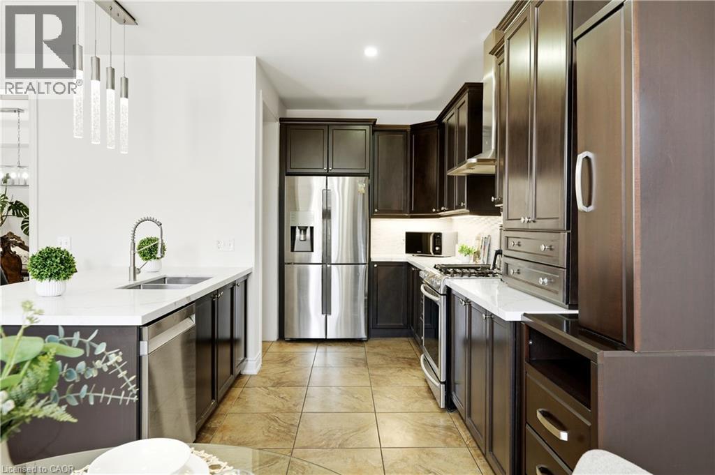 114 Chaumont Drive, Stoney Creek, Ontario  L8J 0J8 - Photo 14 - 40859262