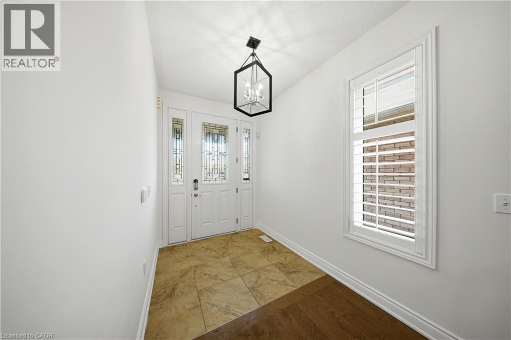 114 Chaumont Drive, Stoney Creek, Ontario  L8J 0J8 - Photo 3 - 40859262