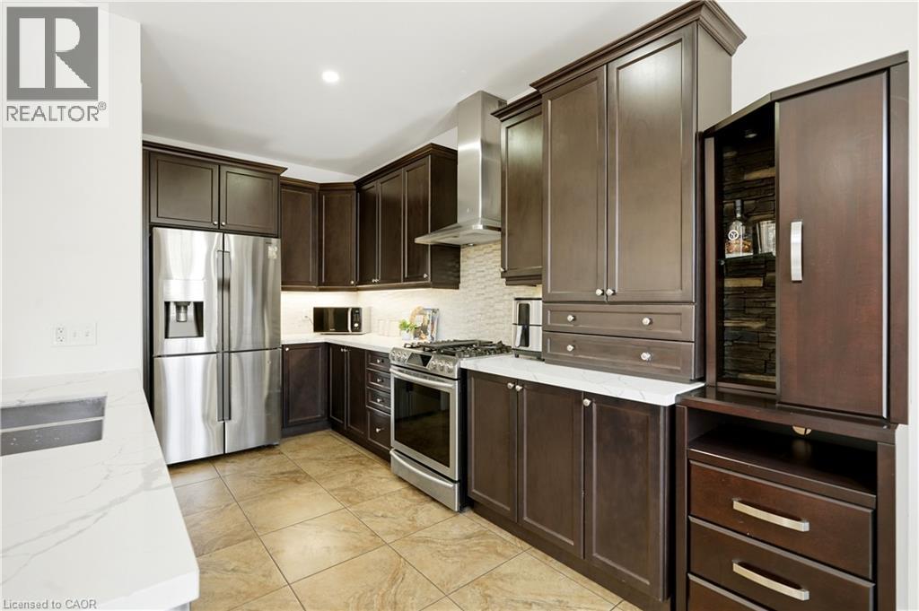114 Chaumont Drive, Stoney Creek, Ontario  L8J 0J8 - Photo 15 - 40859262