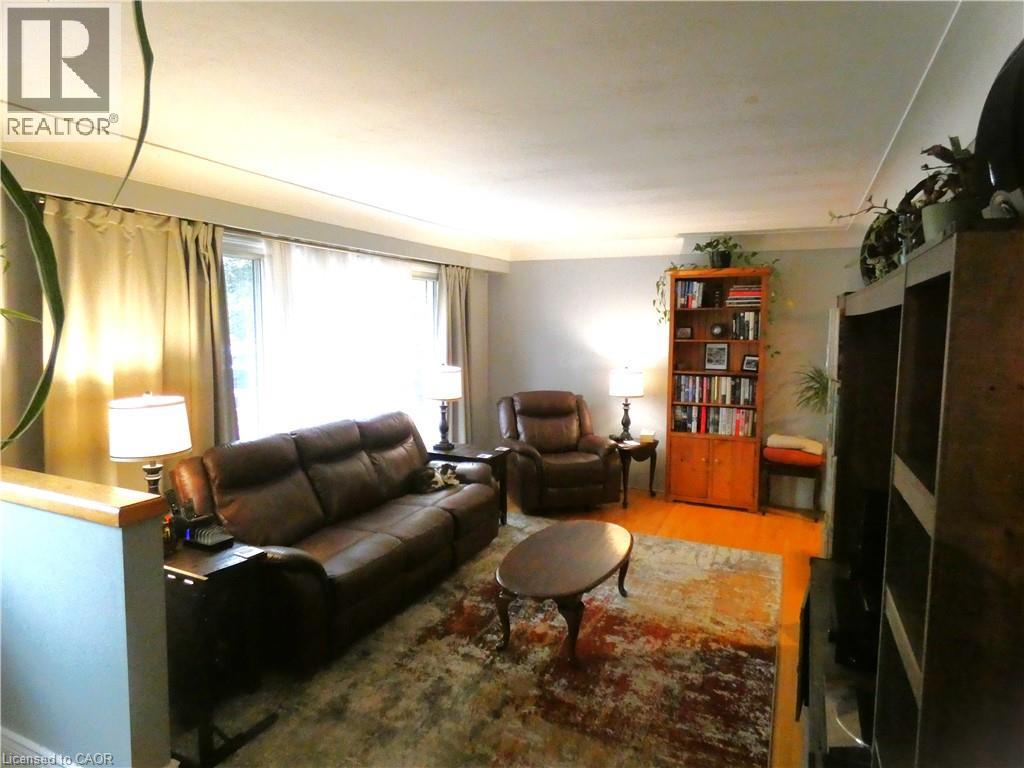 15 Collier Crescent, Hamilton, Ontario  L9C 3S7 - Photo 28 - 40859343