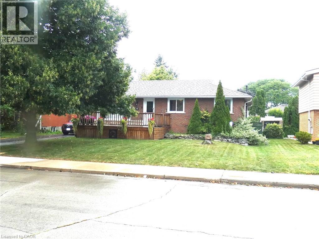 15 Collier Crescent, Hamilton, Ontario  L9C 3S7 - Photo 3 - 40859343