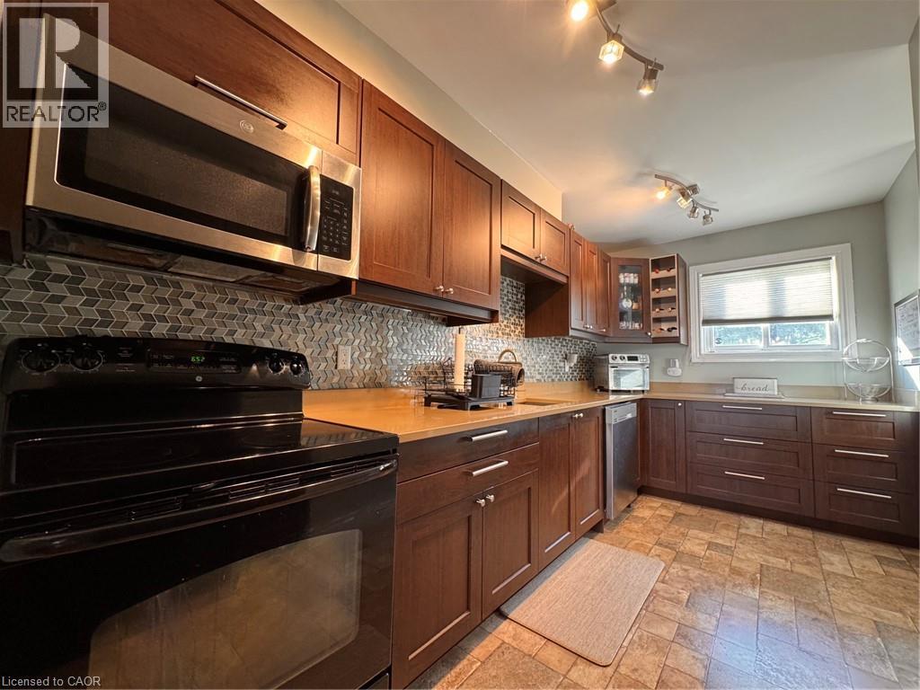 19 Dalzell Avenue, Brampton, Ontario  L6Z 1H1 - Photo 2 - 40840726