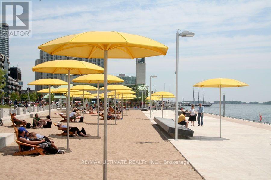 1215 - 33 Harbour Square, Toronto, Ontario  M5J 2G2 - Photo 17 - C13726402