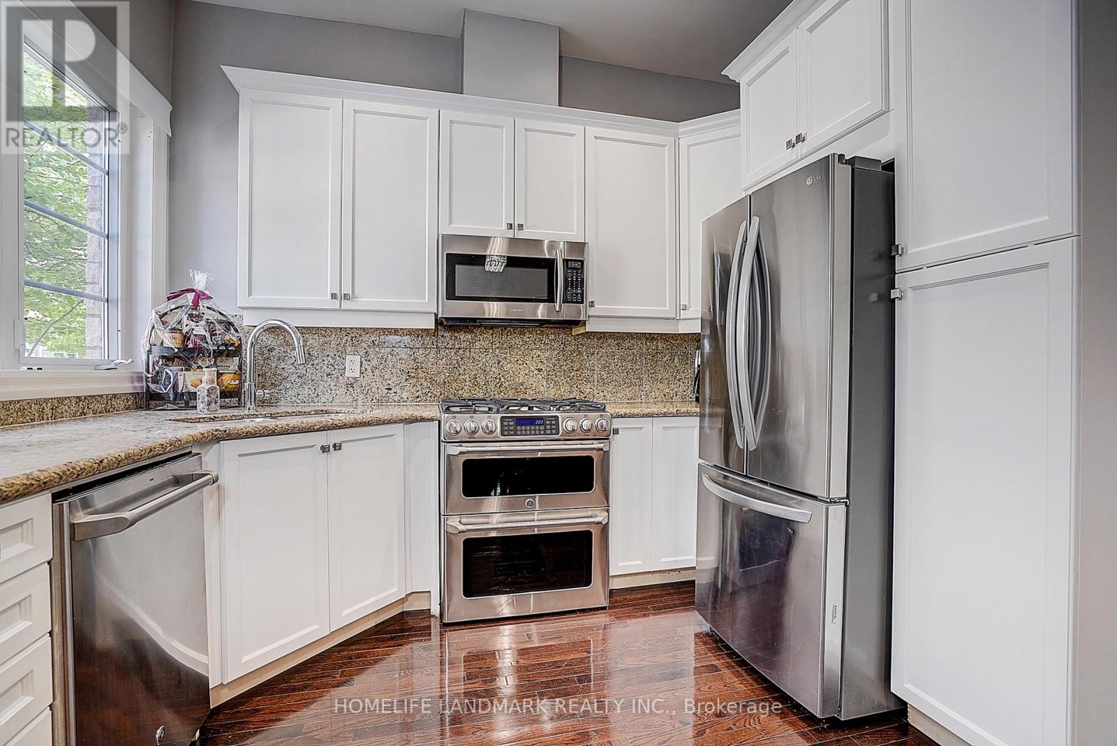 309 - 51 York Mills Road, Toronto, Ontario  M2P 1B6 - Photo 9 - C13726414
