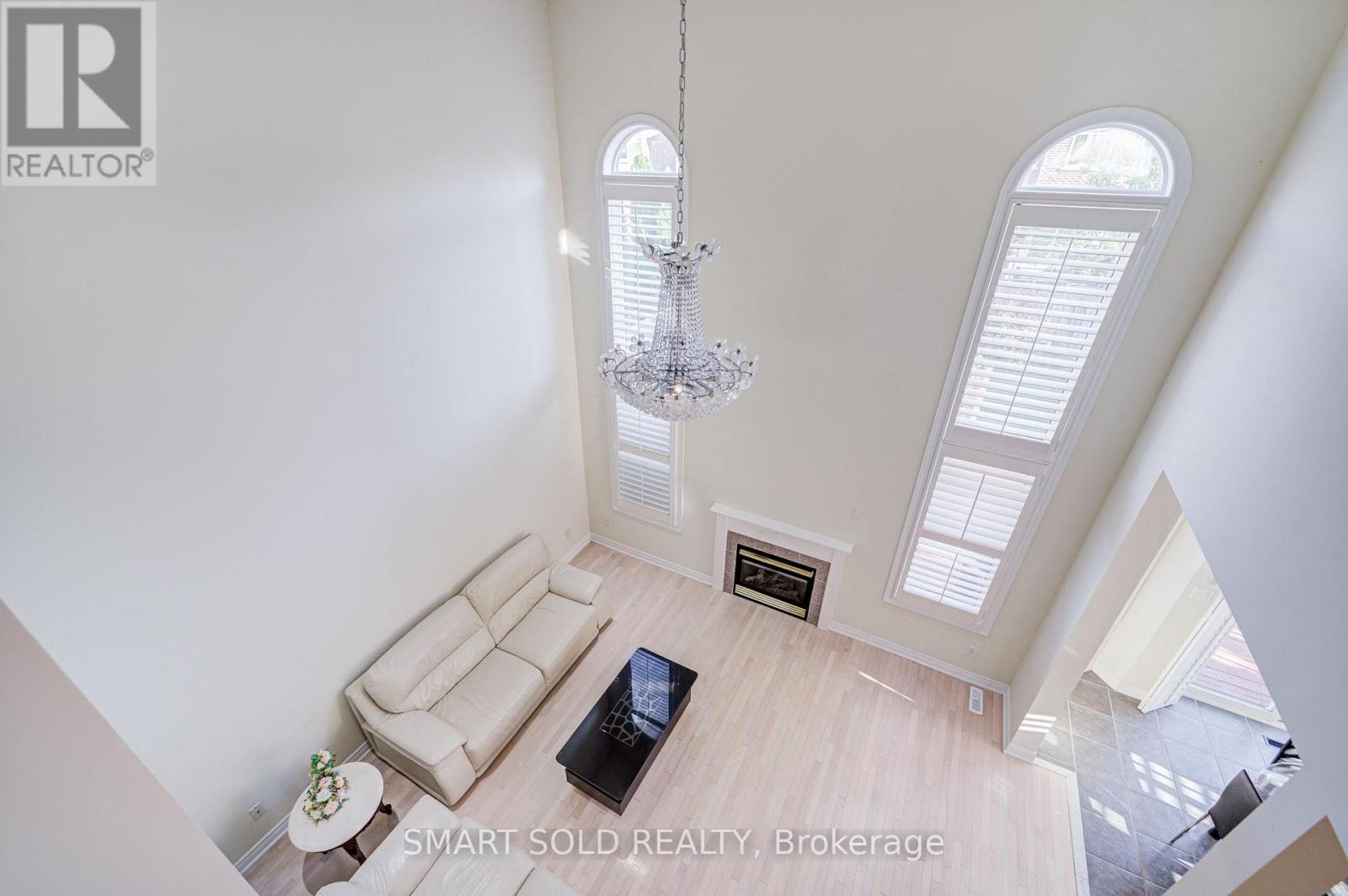 39 Victoria Wood Avenue, Markham, Ontario  L6E 1K2 - Photo 4 - N13726412