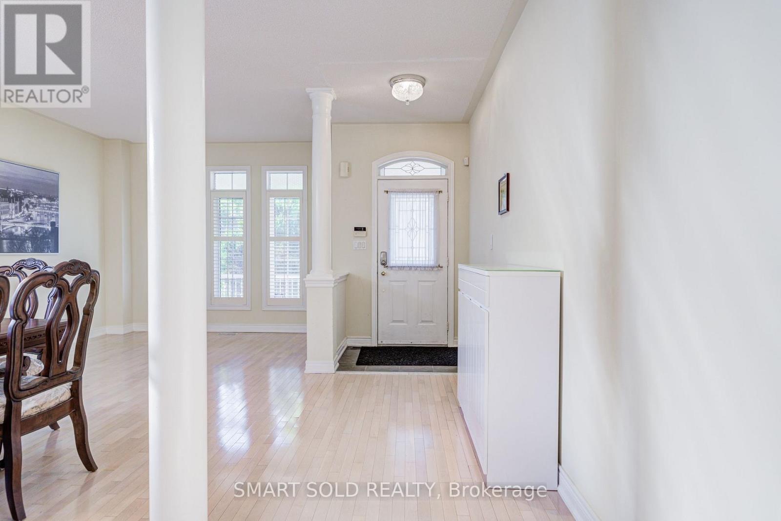 39 Victoria Wood Avenue, Markham, Ontario  L6E 1K2 - Photo 5 - N13726412