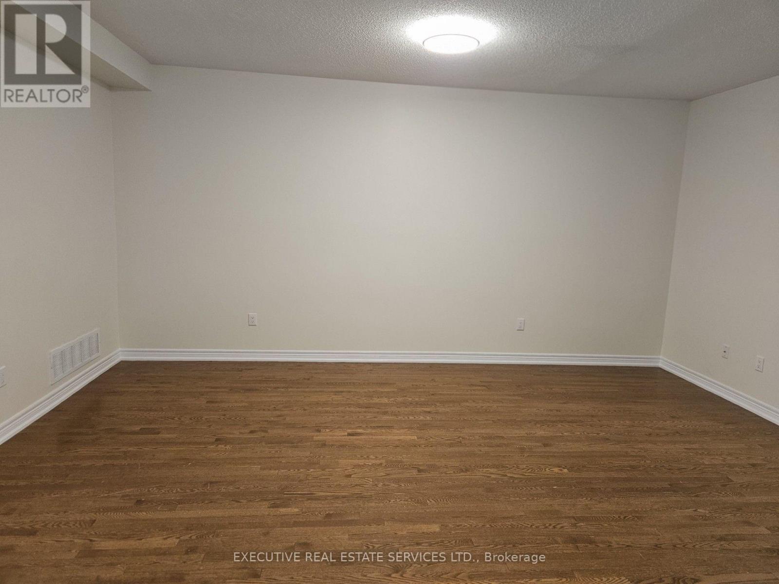27 Durango Drive W, Brampton, Ontario  L6X 2Z2 - Photo 10 - W13726434