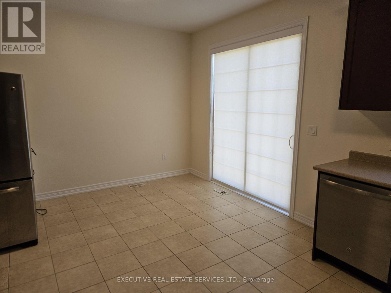 27 Durango Drive W, Brampton, Ontario  L6X 2Z2 - Photo 11 - W13726434