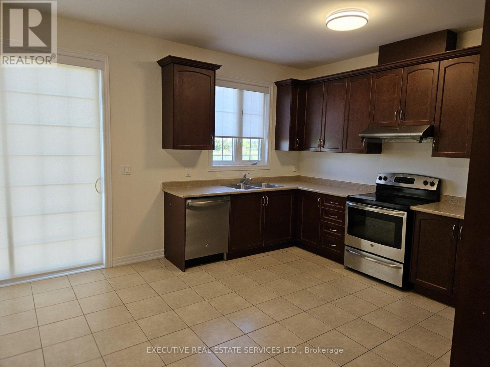27 Durango Drive W, Brampton, Ontario  L6X 2Z2 - Photo 8 - W13726434