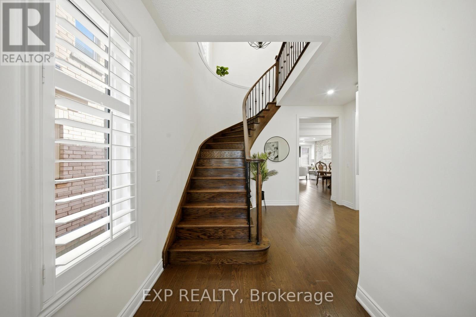114 Chaumont Drive, Hamilton, Ontario  L8J 0J8 - Photo 5 - X13726424