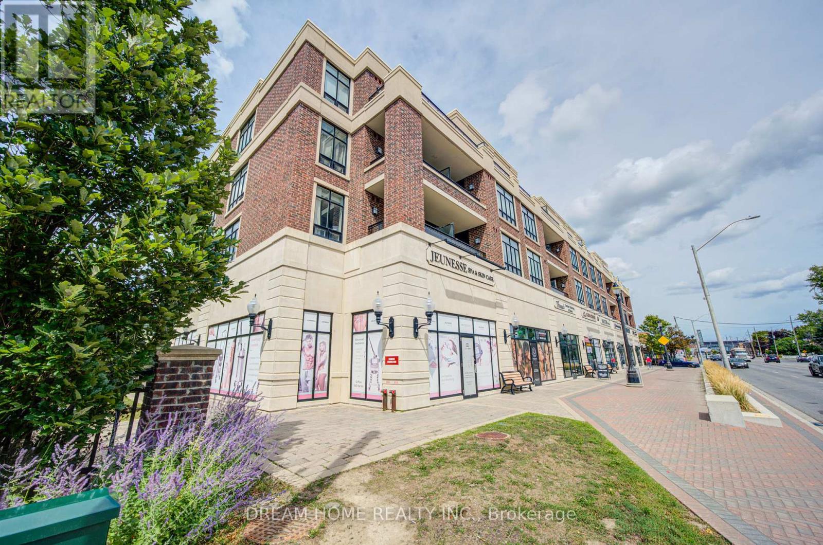 322 - 2396 MAJOR MACKENZIE DRIVE, Vaughan, Ontario