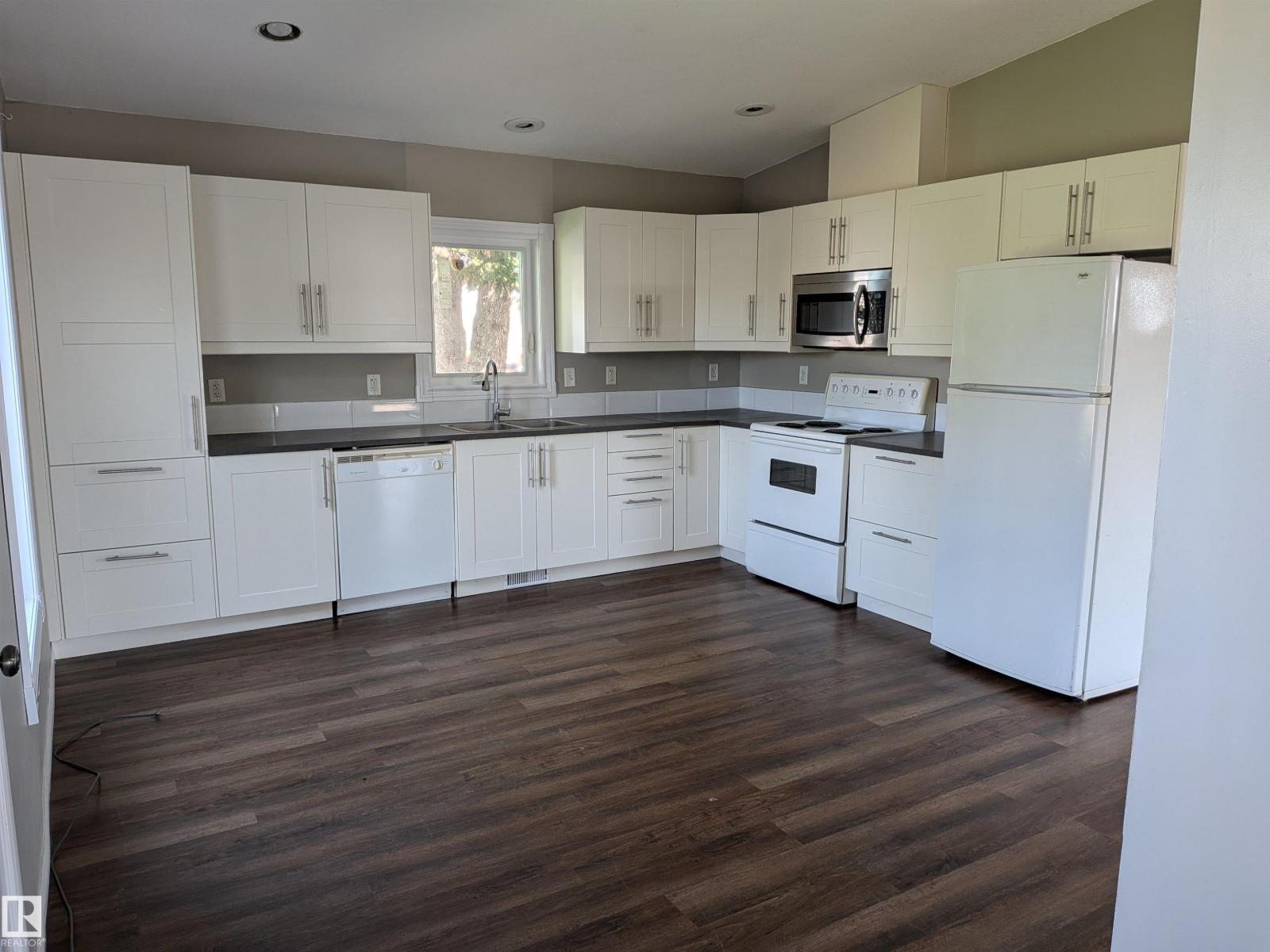 5273 50 St, Mayerthorpe, Alberta  T0E 1N0 - Photo 4 - E4490895