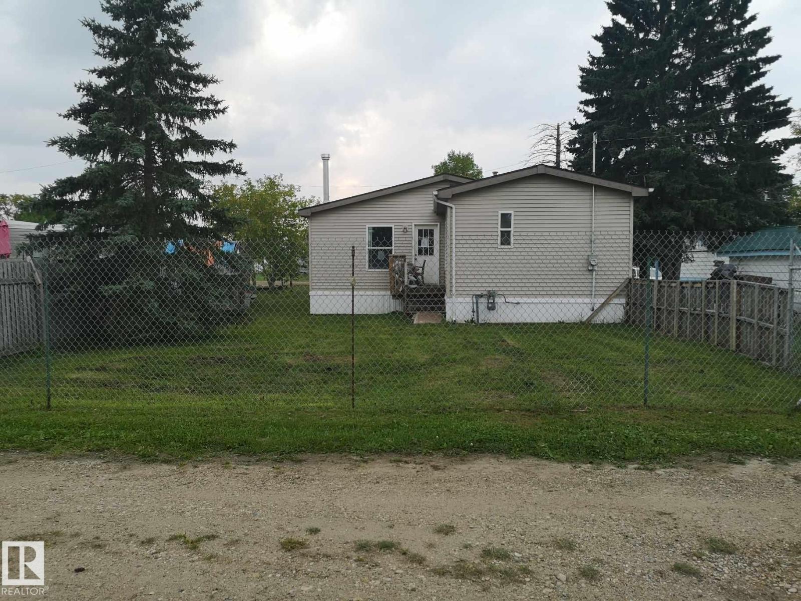5273 50 ST, Mayerthorpe, Alberta