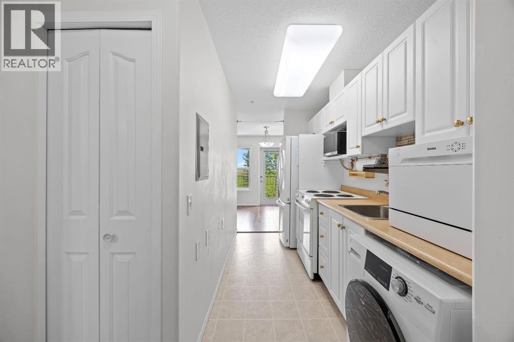 325, 5000 Somervale Court SW, Calgary, Alberta  T2Y 4M1 - Photo 4 - A2319845