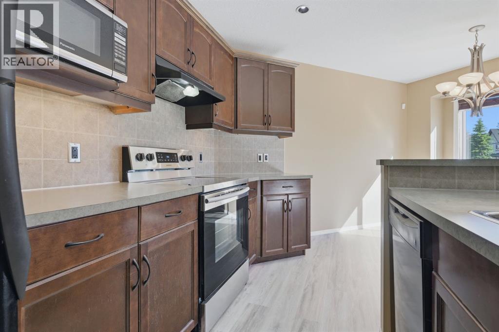 4 Everglen Grove SW, Calgary, Alberta  T2Y 4z3 - Photo 12 - A2324393