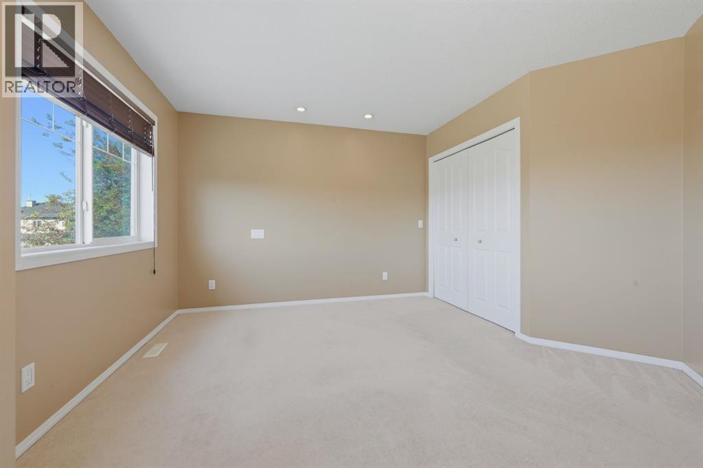 4 Everglen Grove SW, Calgary, Alberta  T2Y 4z3 - Photo 19 - A2324393
