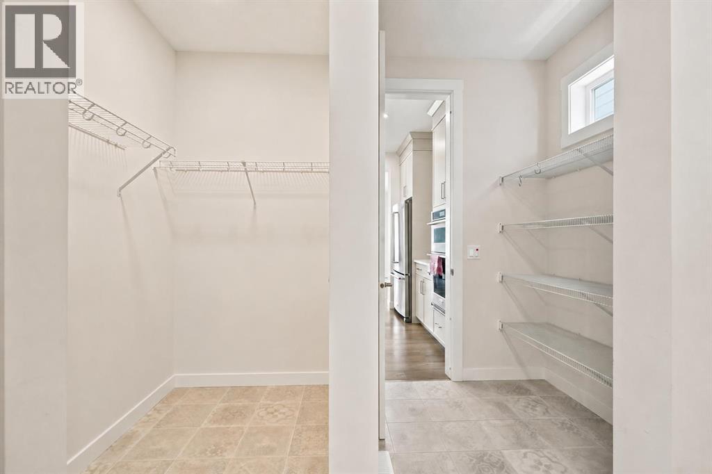 7164 11 Avenue SW, Calgary, Alberta  T3H 3V5 - Photo 17 - A2326324