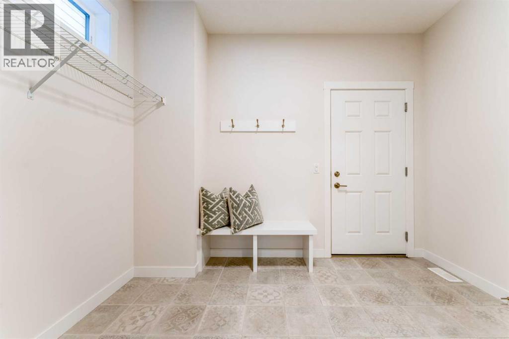 7164 11 Avenue SW, Calgary, Alberta  T3H 3V5 - Photo 19 - A2326324