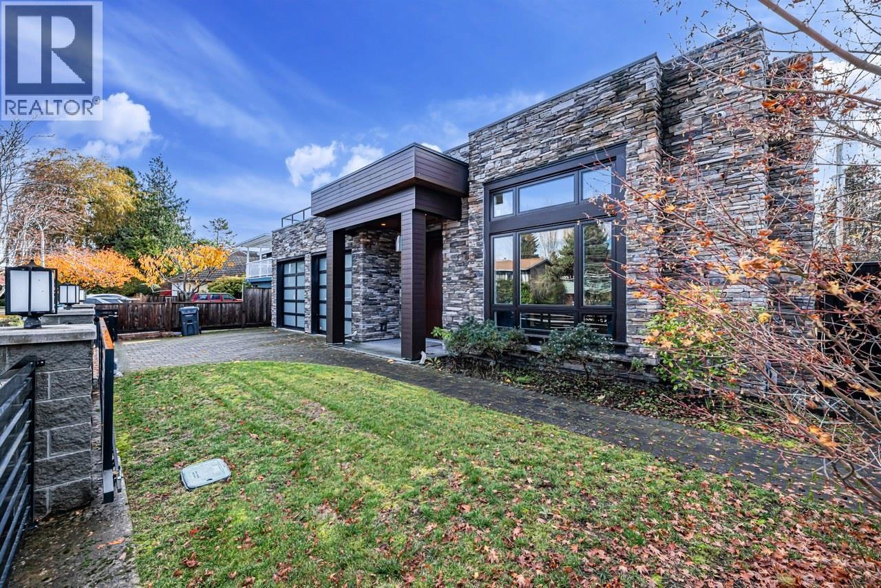 8631 Fairdell Crescent, Richmond, British Columbia  V7C 1W5 - Photo 2 - R2973443