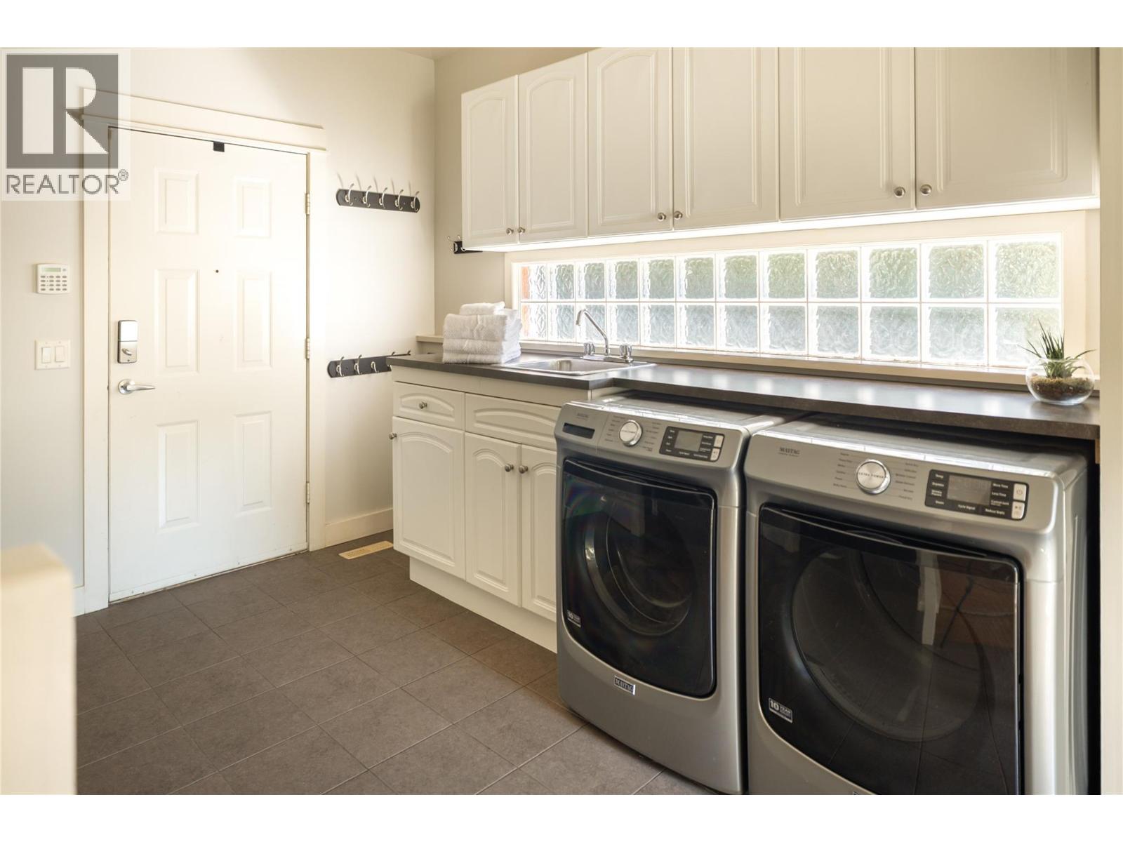 529 Knowles Road, Kelowna, British Columbia  V1W 1H4 - Photo 33 - 10376490