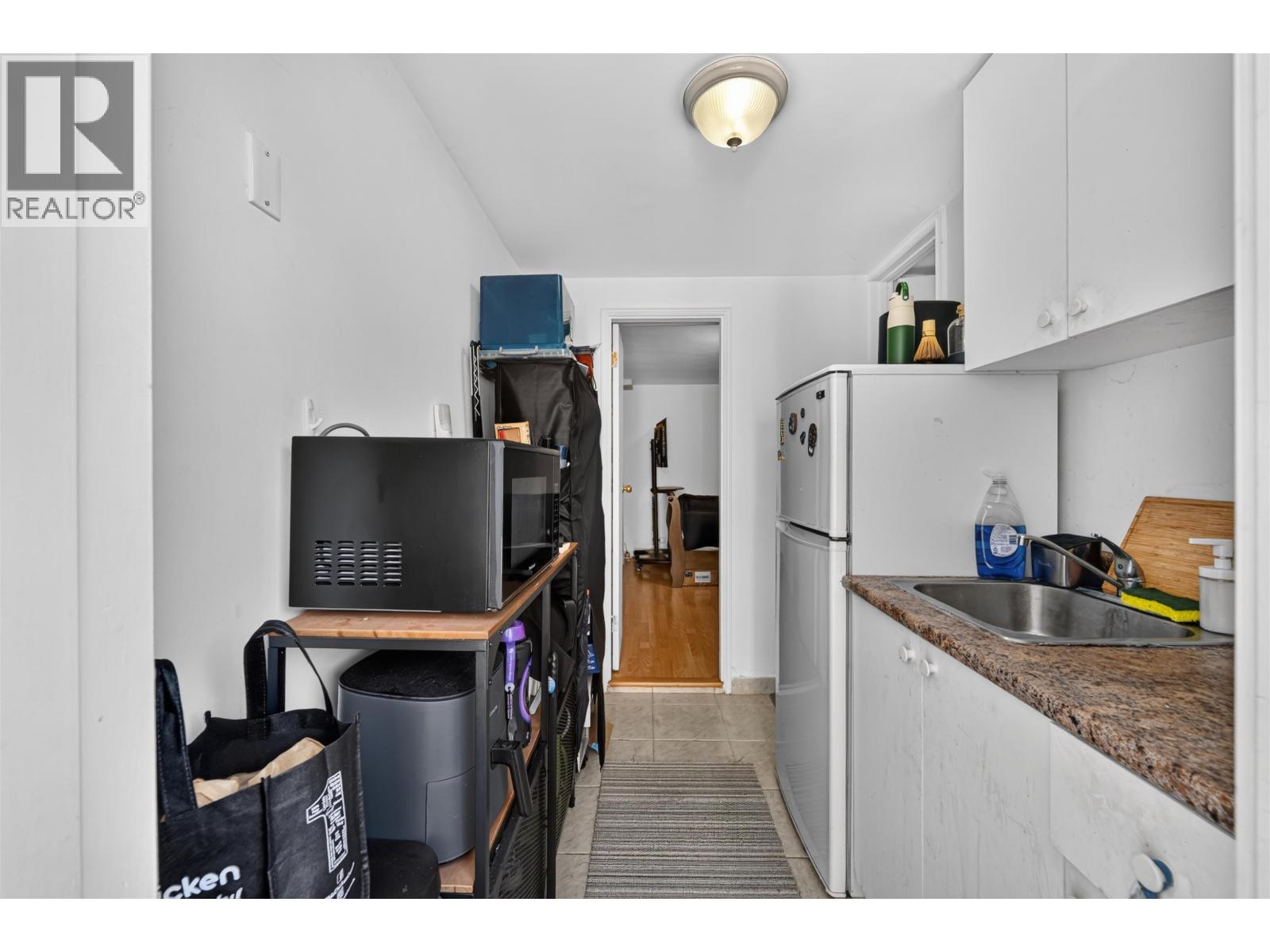 1315 E 33rd Avenue, Vancouver, British Columbia  V5V 3B8 - Photo 17 - R3159774