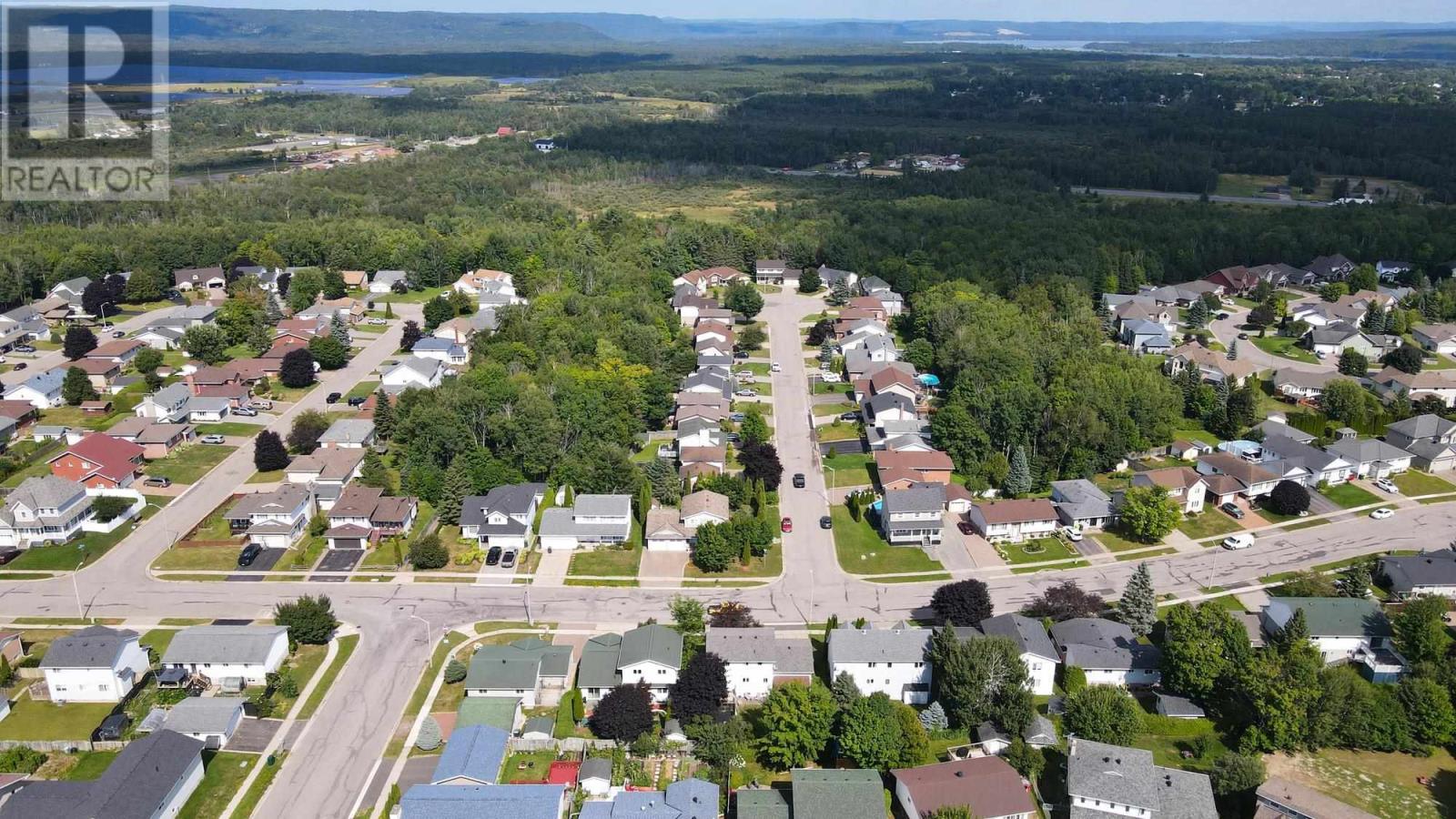 1007 Lake St, Sault Ste. Marie, Ontario  P6B 6C8 - Photo 11 - SM262315
