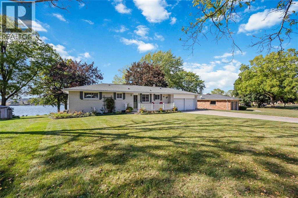 563 RIVERSIDE DRIVE St Clair Ontario Canada N0N1G0