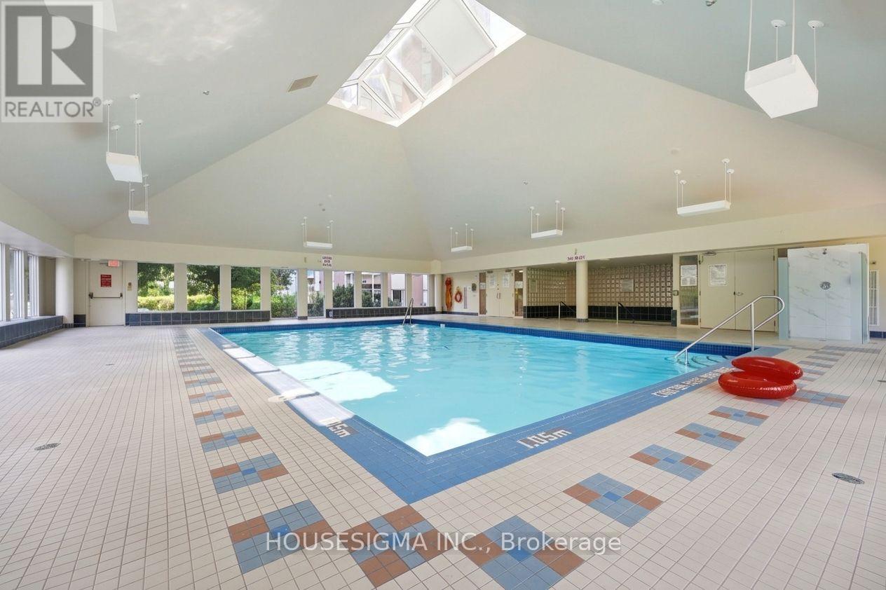 1703 - 7 Concorde Place, Toronto, Ontario  M3C 3N4 - Photo 10 - C13726486