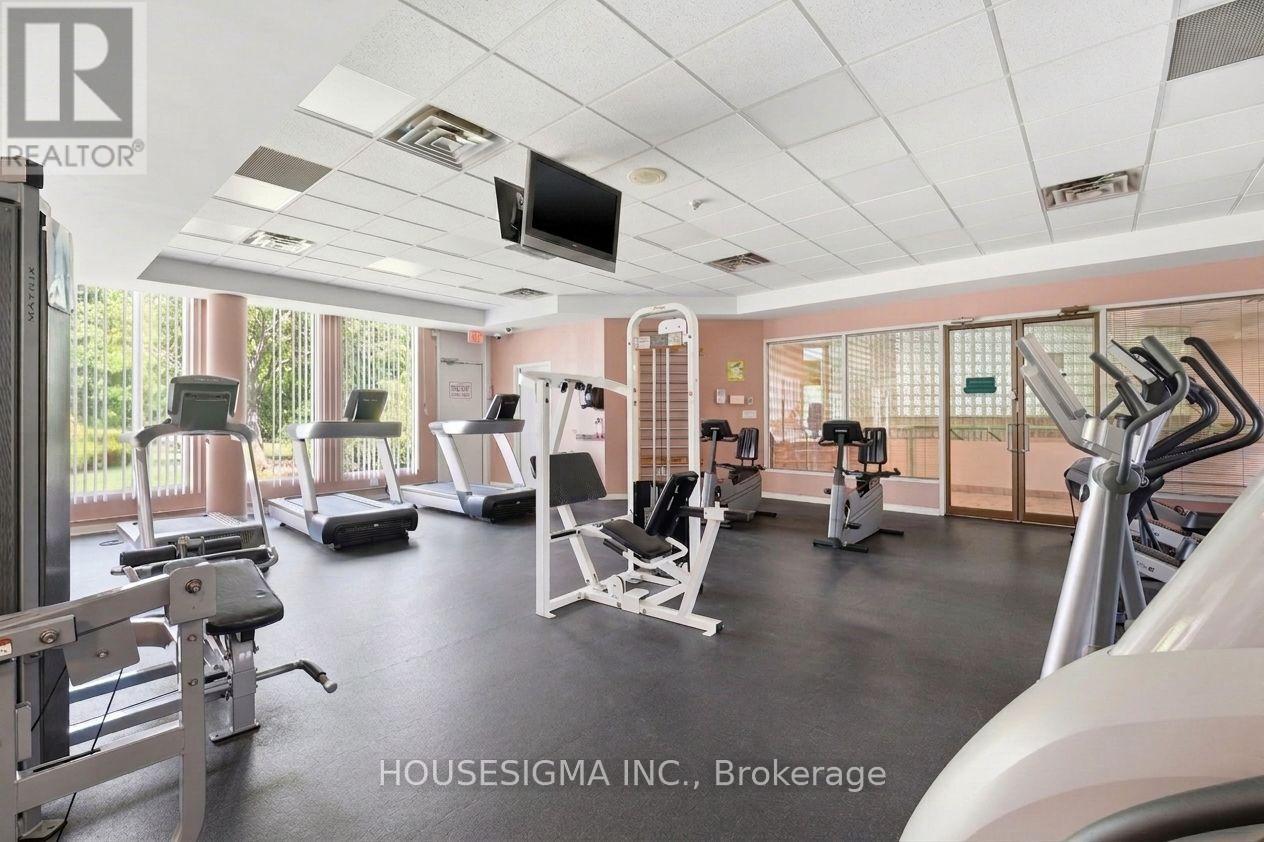 1703 - 7 Concorde Place, Toronto, Ontario  M3C 3N4 - Photo 11 - C13726486