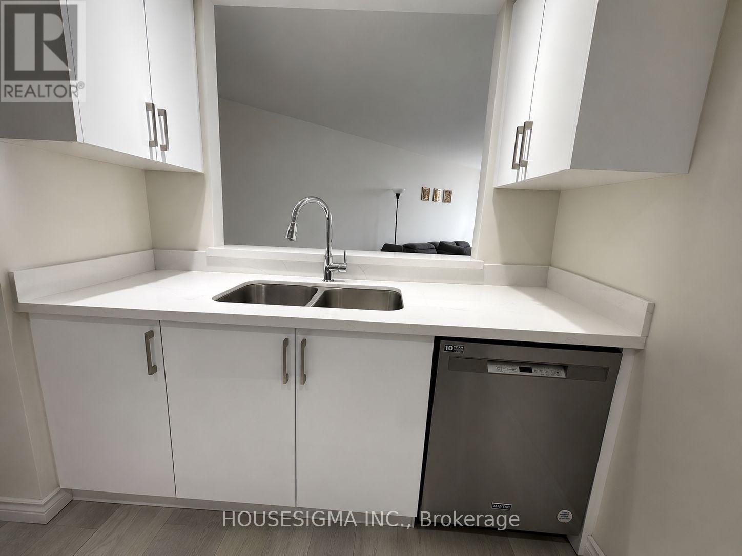 1703 - 7 Concorde Place, Toronto, Ontario  M3C 3N4 - Photo 6 - C13726486