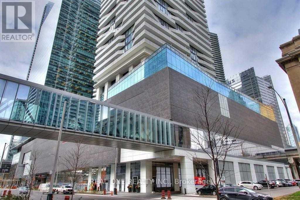 7007 - 88 Harbour Street, Toronto, Ontario  M5J 0C3 - Photo 2 - C13726534