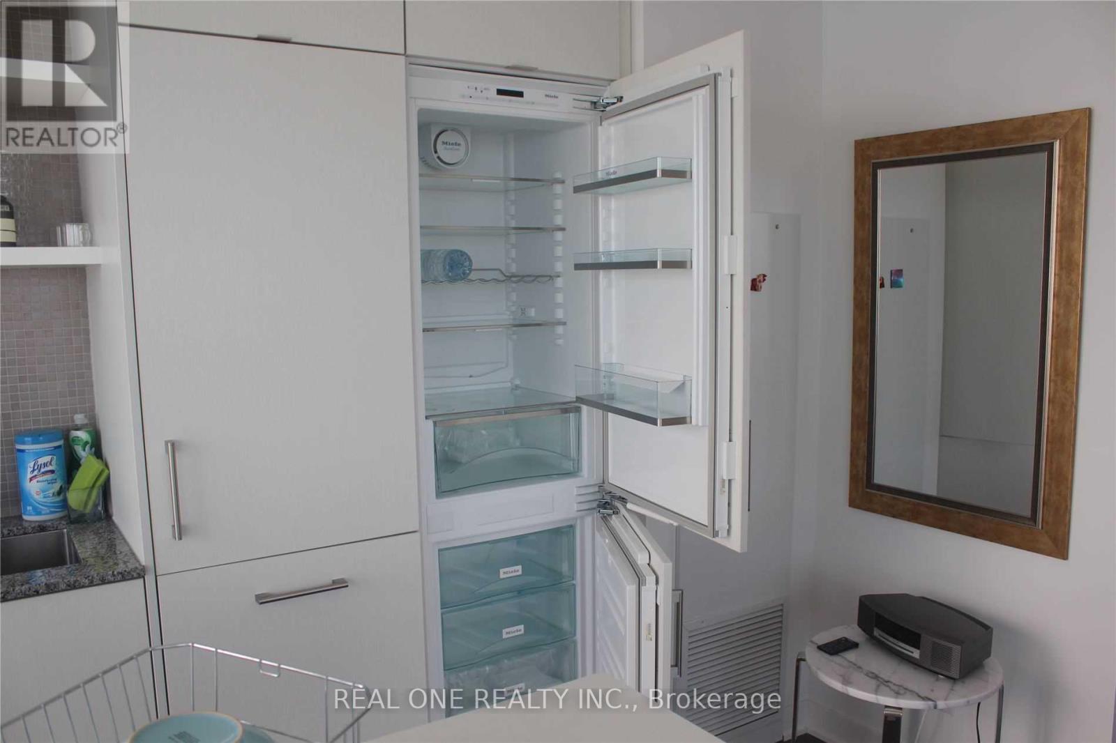 7007 - 88 Harbour Street, Toronto, Ontario  M5J 0C3 - Photo 26 - C13726534