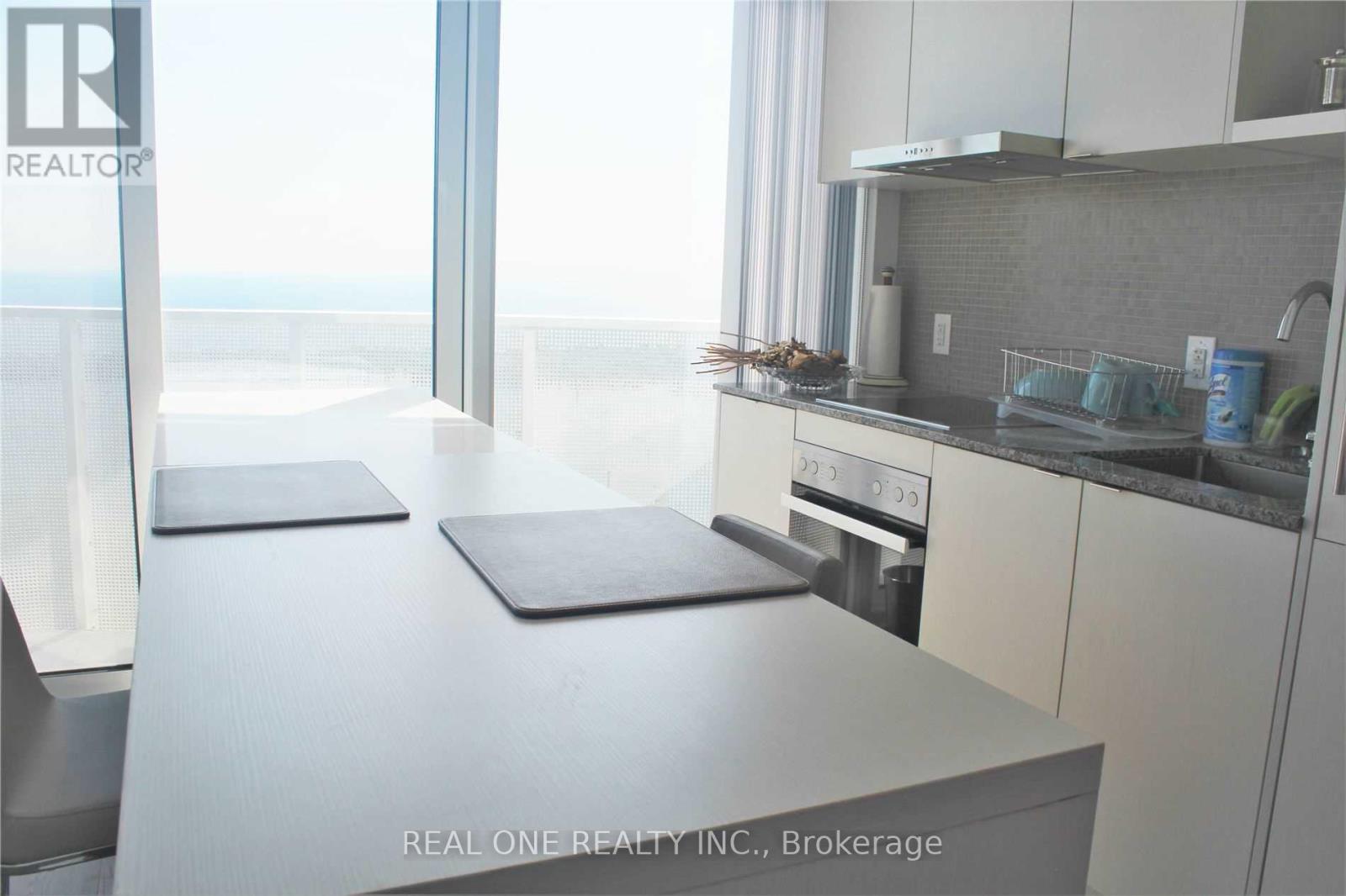 7007 - 88 Harbour Street, Toronto, Ontario  M5J 0C3 - Photo 9 - C13726534