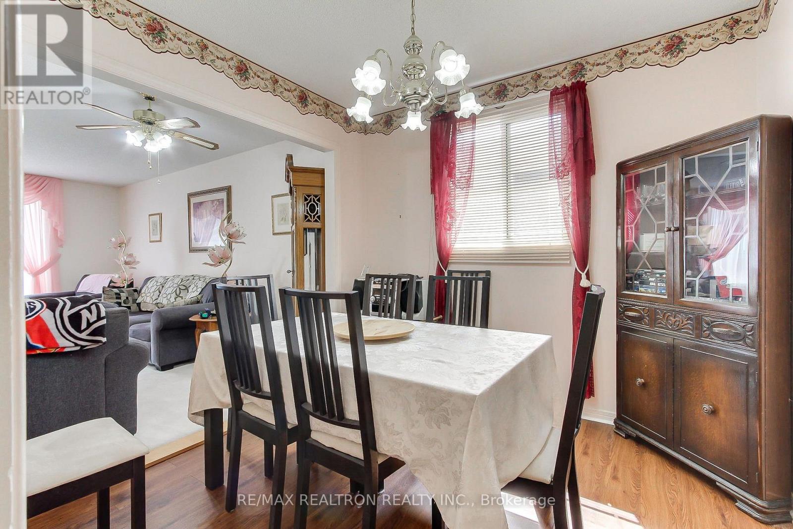 28 Longview Drive, Bradford West Gwillimbury, Ontario  L3Z 2H2 - Photo 16 - N13726506