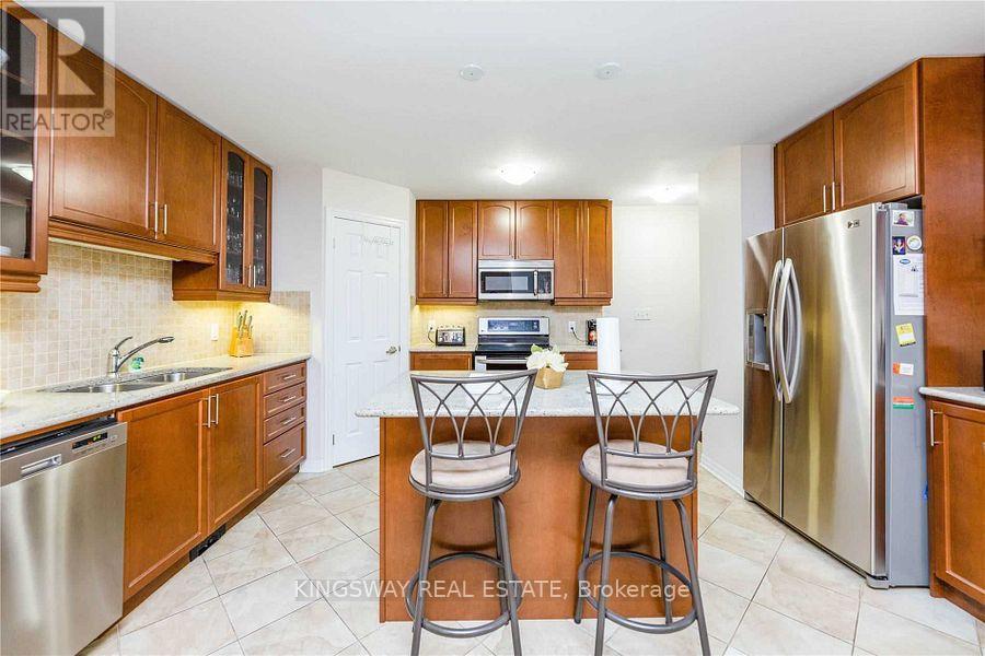 31 Bleasdale Avenue S, Brampton, Ontario  L7A 0P5 - Photo 10 - W13726466