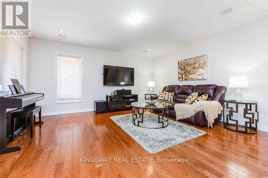 31 Bleasdale Avenue S, Brampton, Ontario  L7A 0P5 - Photo 6 - W13726466
