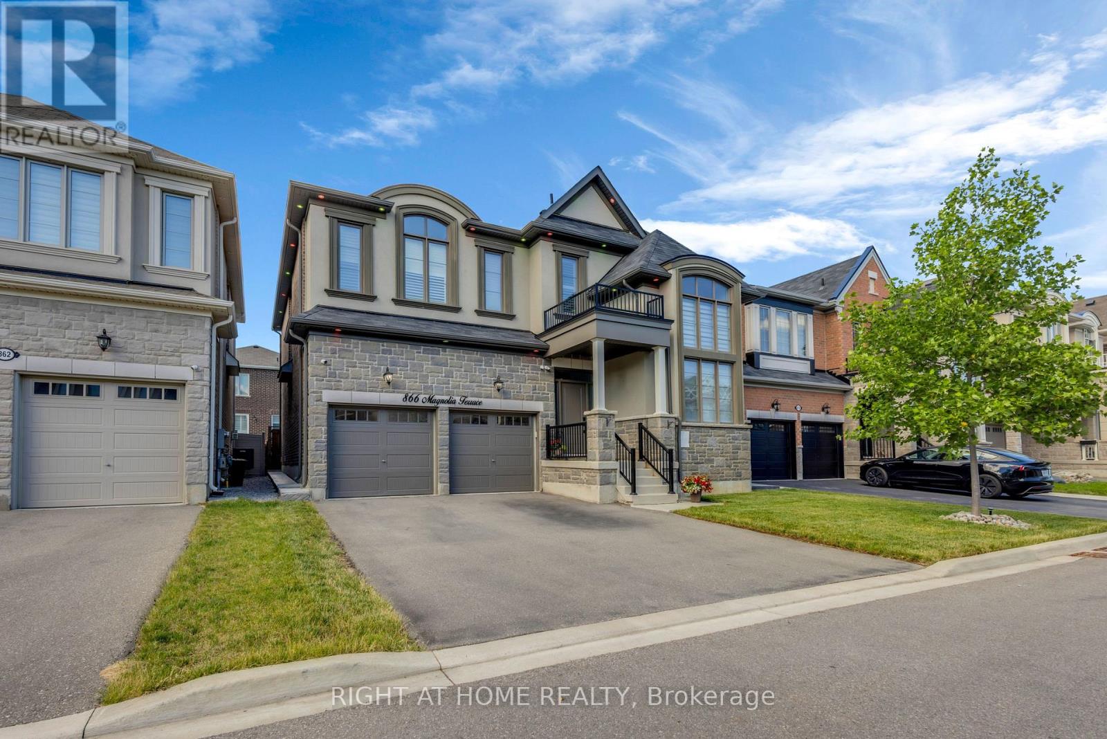 Main - 866 Magnolia Terrace, Milton, Ontario  L9E 1R2 - Photo 4 - W13726500