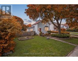 34 CHALMERS STREET N, Cambridge, Ontario