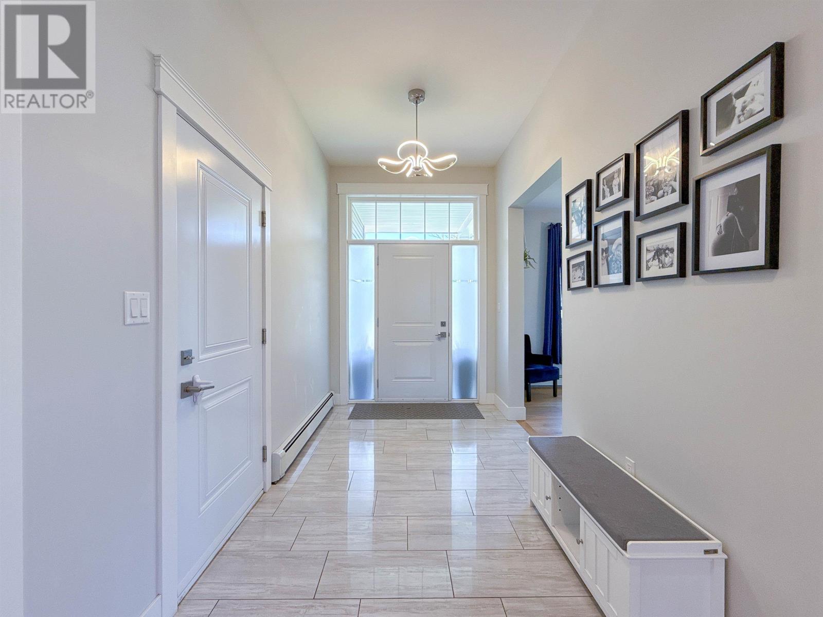 324 Upton Road, Charlottetown, Prince Edward Island  C1E 1Z5 - Photo 2 - 202621920