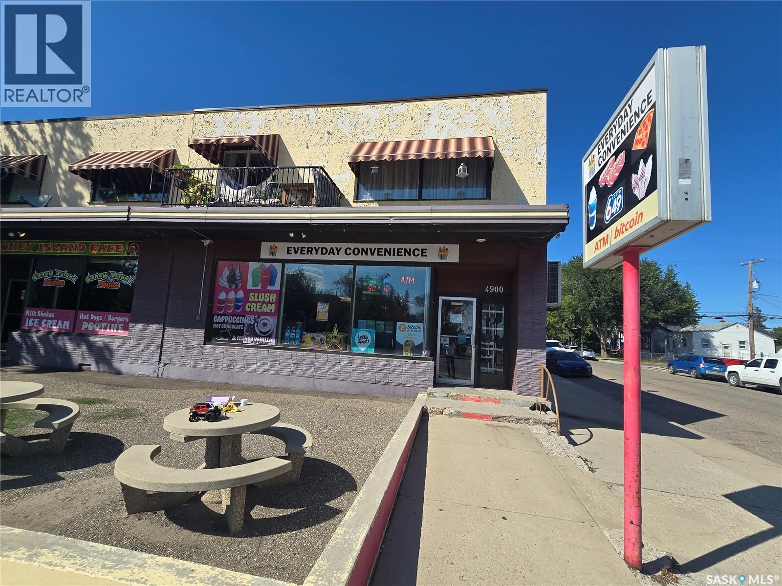 4900 DEWDNEY AVENUE, Regina, Saskatchewan
