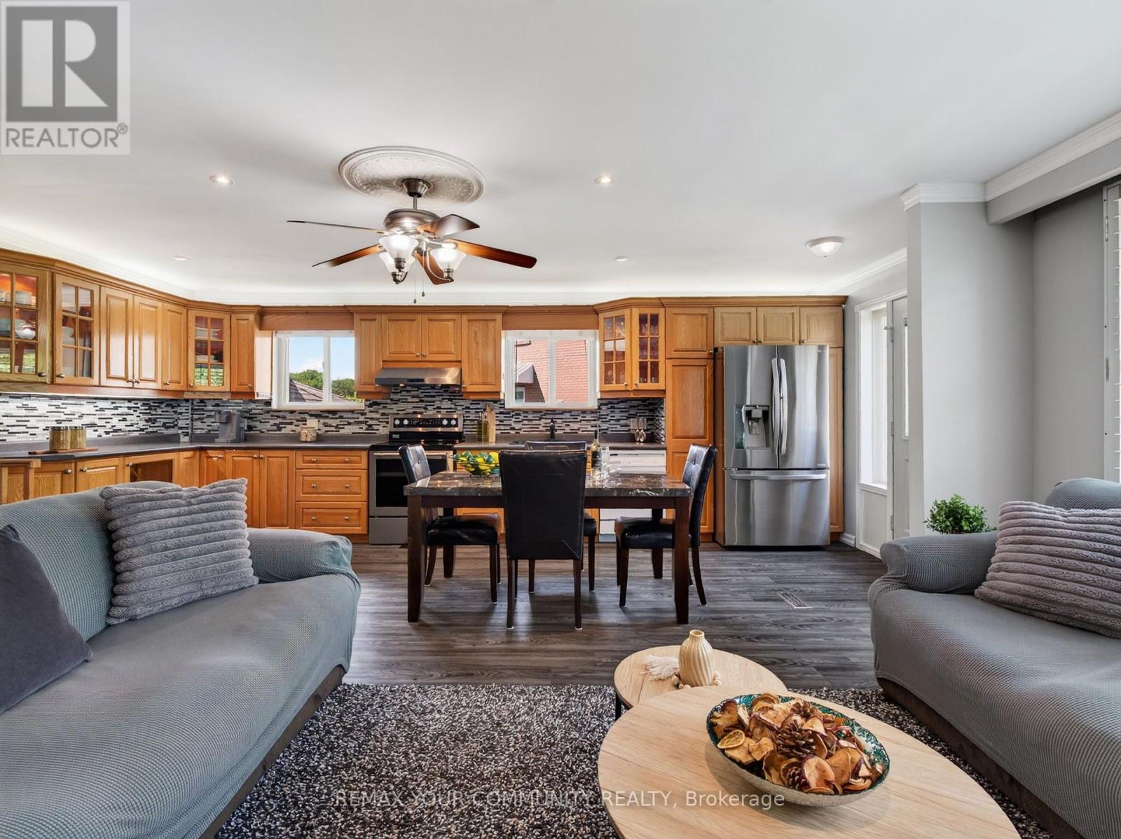 36 Crossbow Crescent, Toronto, Ontario M2J 3M4 - Photo 12 - C13726552